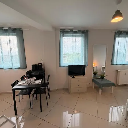 Zen With Netflix, Parking, And Easy Access To Paris Διαμέρισμα