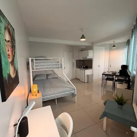 Διαμέρισμα Zen With Netflix, Parking, And Easy Access To Paris Montfermeil